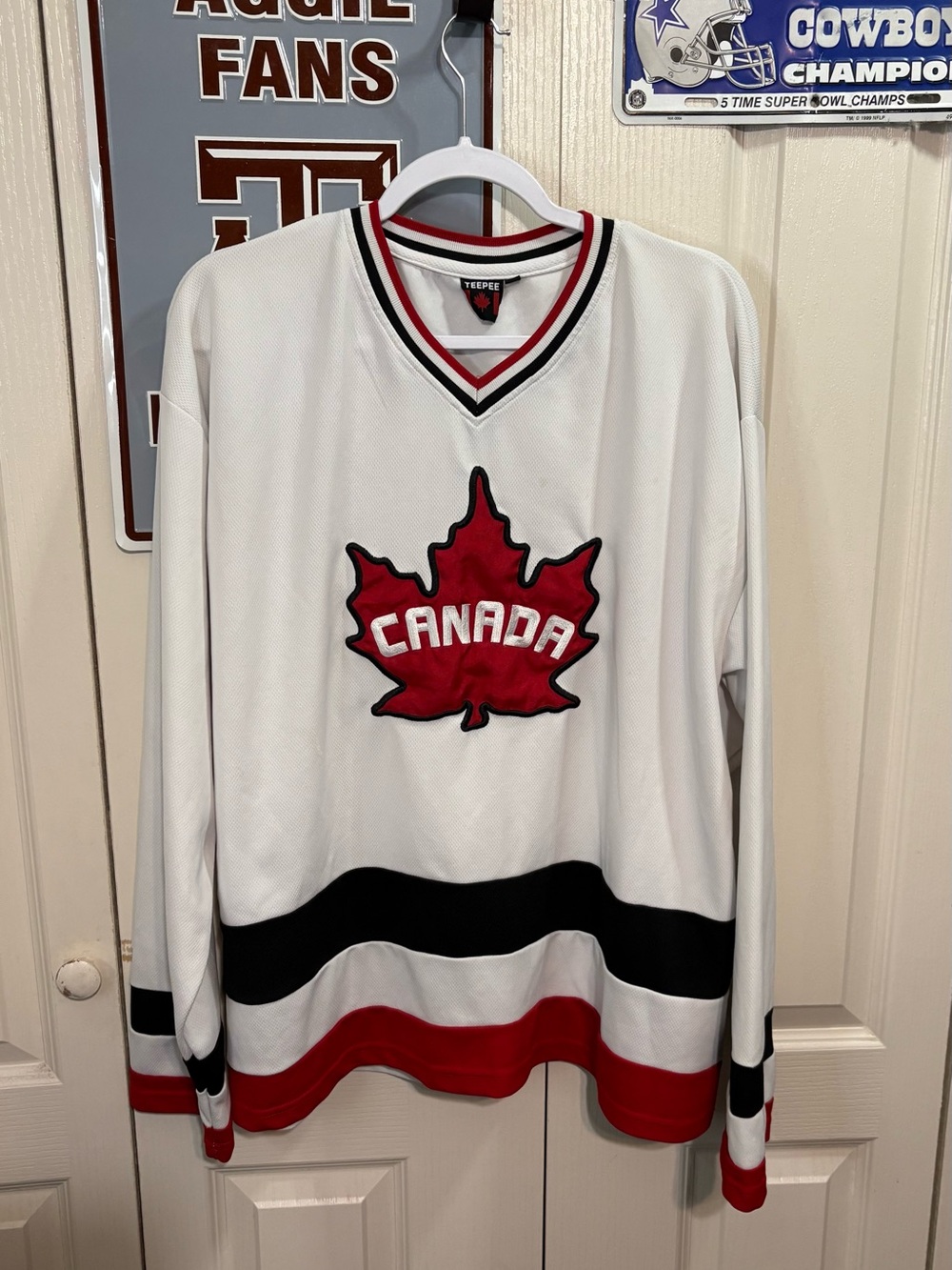 Canada Maple Leaf Hockey Pullover Sweater - White/Red/Black